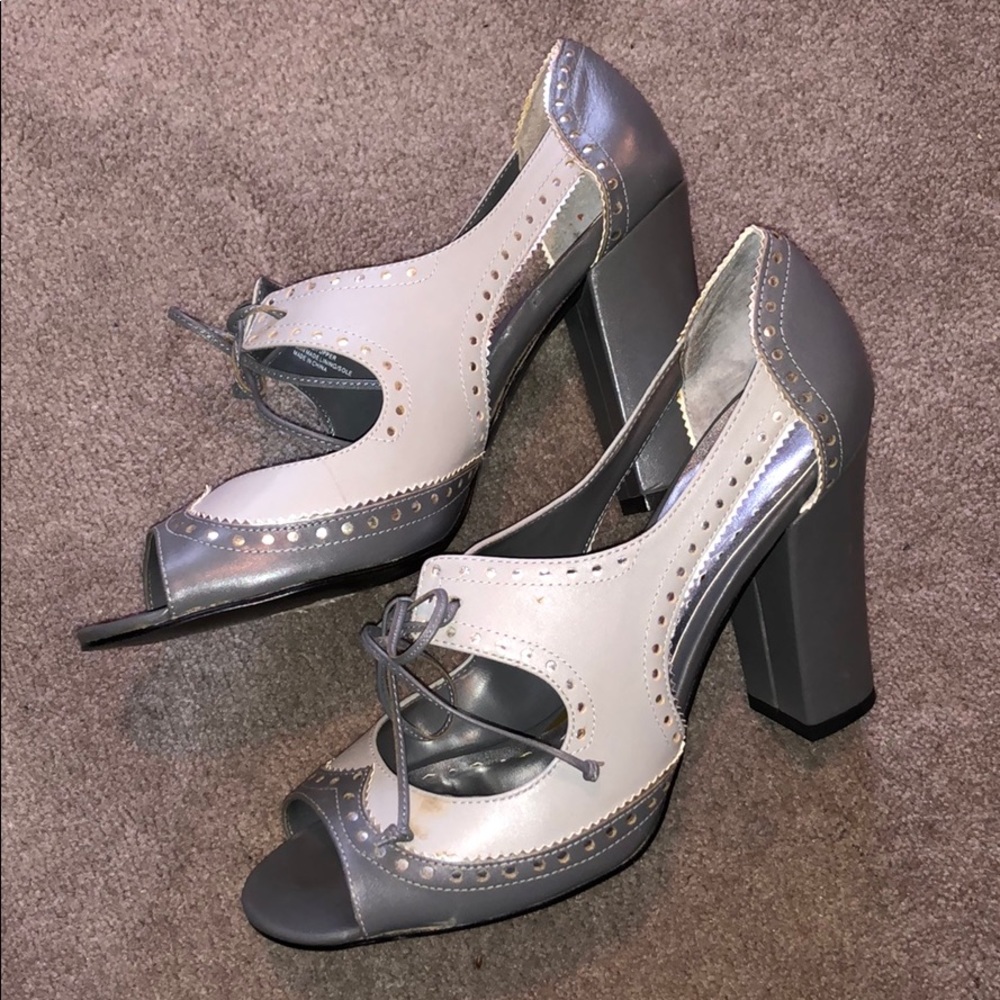 Open toe heels - Picture 3 of 3